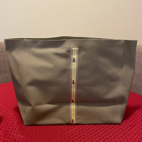 Authentic Louis Vuitton World Cup Pouch - Picture 4 of 10